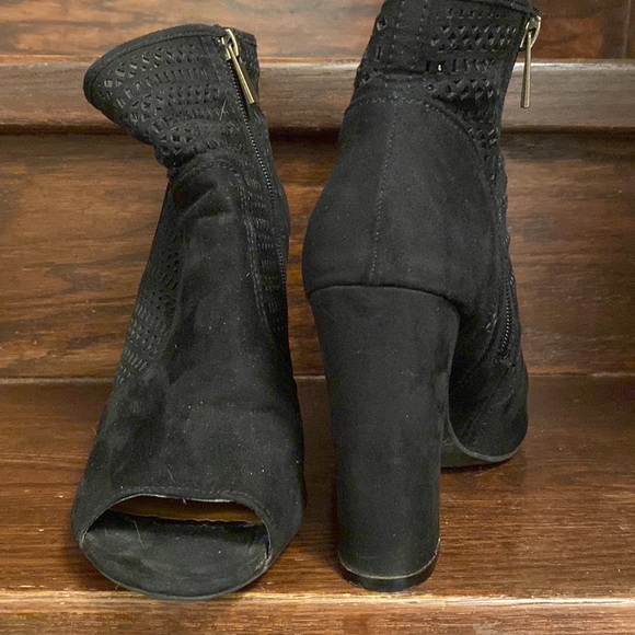 Black nubuck feel booties. - Picture 5 of 6